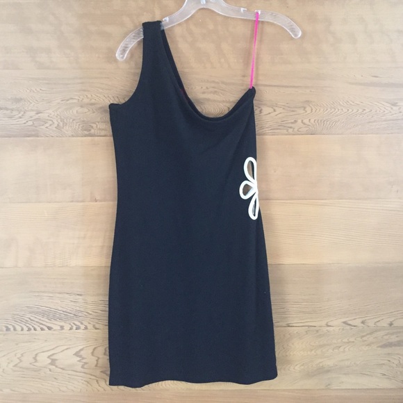 Forever 21 Dresses & Skirts - Large one shoulder FOREVER 21 dress